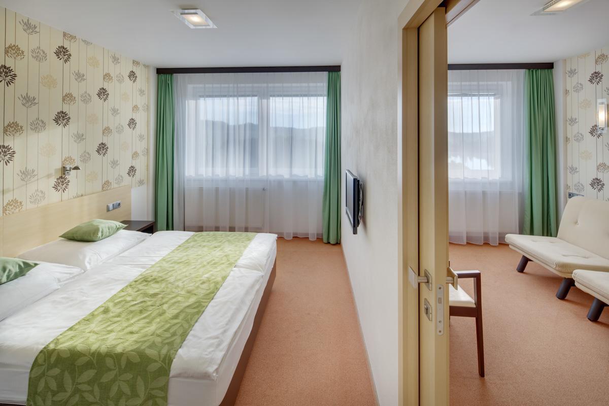 Hotel Skalsky dvur Bystrice nad Pernstejnem Eksteriør bilde