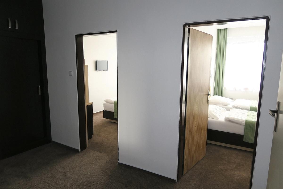 Hotel Skalsky dvur Bystrice nad Pernstejnem Eksteriør bilde